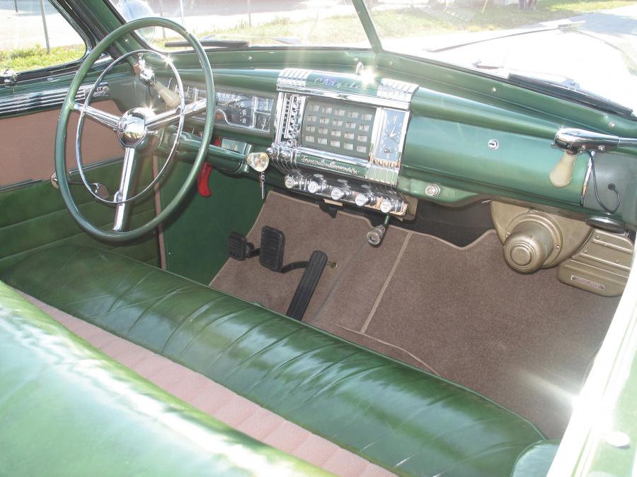 Торпедо Chrysler Town & Country Convertible 1948 года  (фото 15 из 53)